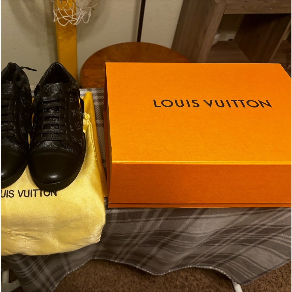 Authentic Louis Vuitton Men’s sneakers